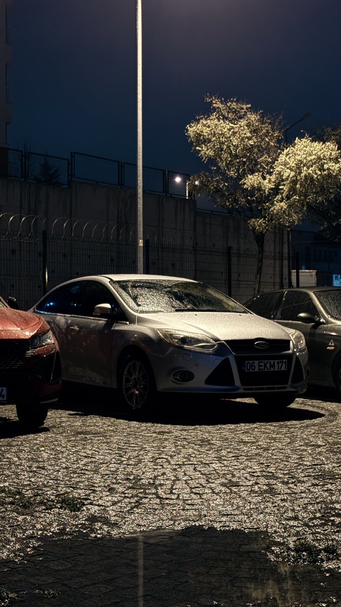 Her biri hazine sonu hazin
Bas her bir zile hep aynı azim