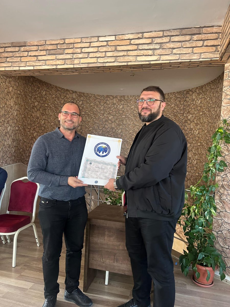 UniversiteKmu's tweet photo. Üniversitemiz Geleneksel Türk Sanatları Bölümümüz tarafından 3 Aralık Dünya Engelliler Günü kapsamında Doç. Dr. Mustafa Başkonak'ın konuşmacı olarak yer aldığı "İlmek İlmek Farkındalık" etkinliği gerçekleştirildi. https://t.co/zZfDy6tyiT