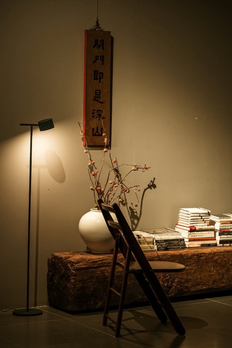 BDanoski86013's tweet image. 【限时解锁！古宅密室逃脱】谁能破解书房暗格密码？找到1927年的旧日记，逃离前必须揭开“钟表匠的诅咒”真相！3人组队立减20元，周末场次已开抢→