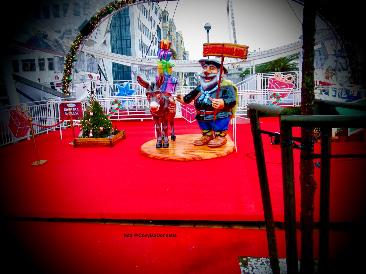 Donostia San Sebastián 2025eko Gabonak Navidad 2025
📸 <a href="/CovylsaDonostia/">Covylsa Donostia</a>