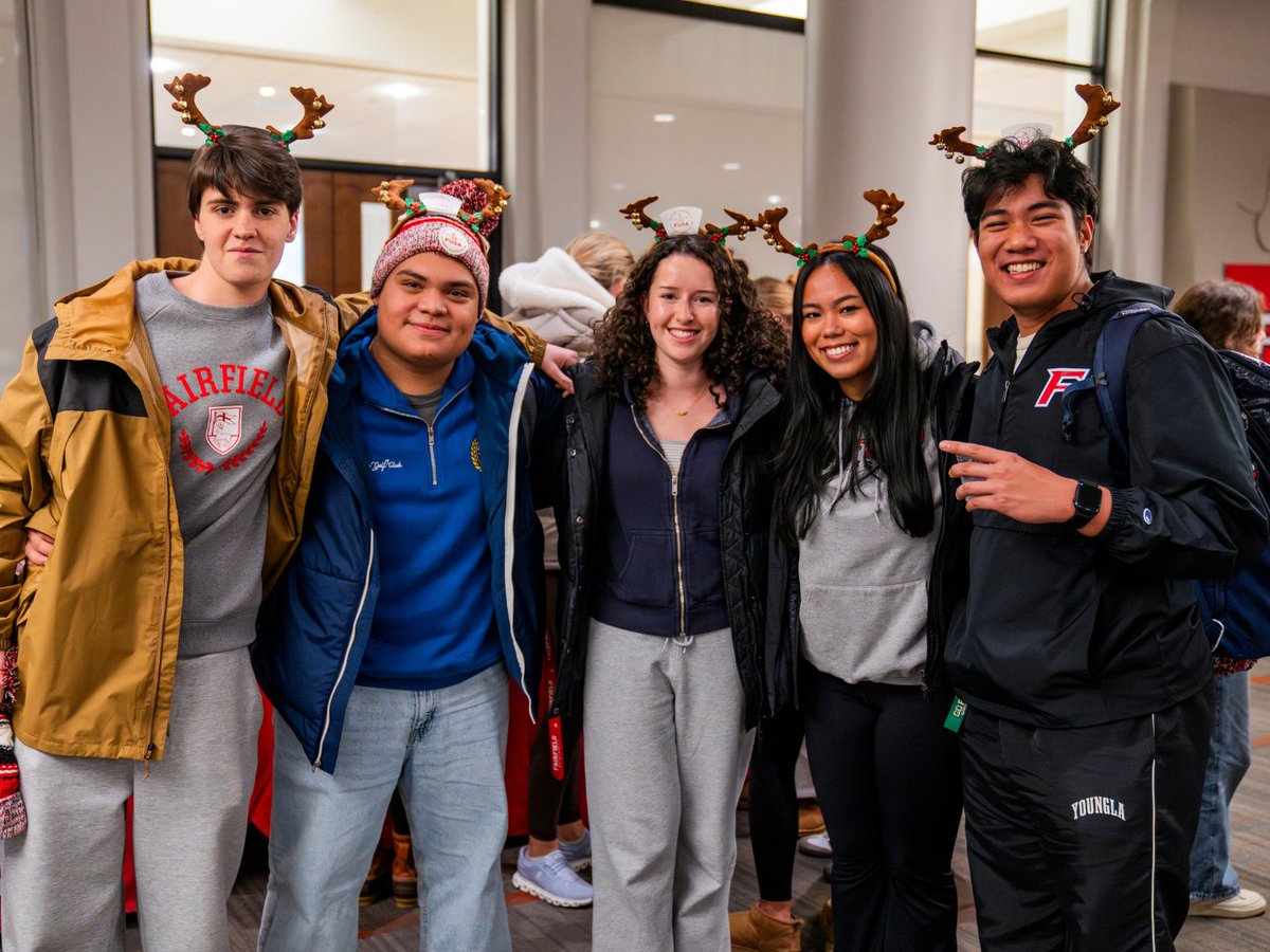 ’Tis the season 🎄

#FairfieldU