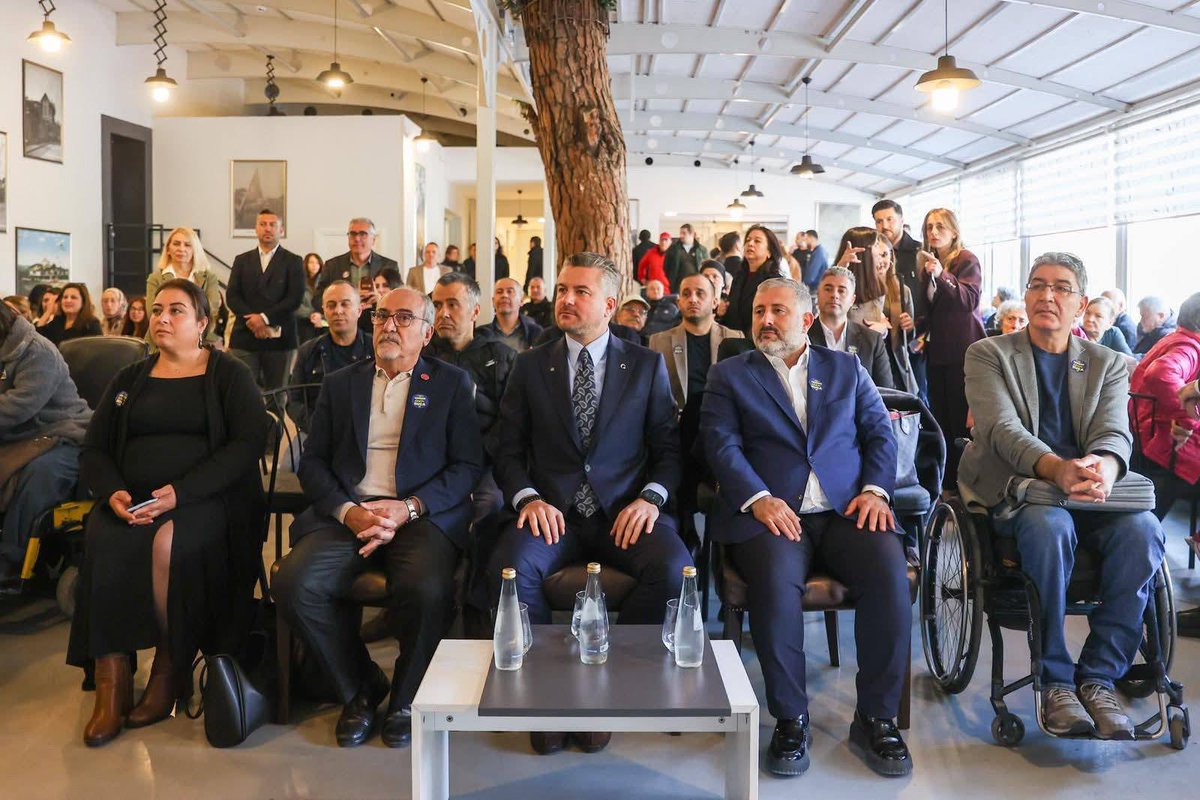 BucaEnDernegi's tweet photo. “Buca Engelliler Derneği olarak, 3 Aralık Dünya Engelliler Farkındalık Günü kapsamında Buca Belediyesinin düzenlemiş olduğu programa iştirak ettik. Emeği geçen herkese teşekkür eder, daha güzel birlikteliklerde yeniden bir araya gelmeyi dileriz.”#İzmir #buca #farkindaolfarkyarat https://t.co/2QTYbOEBYU