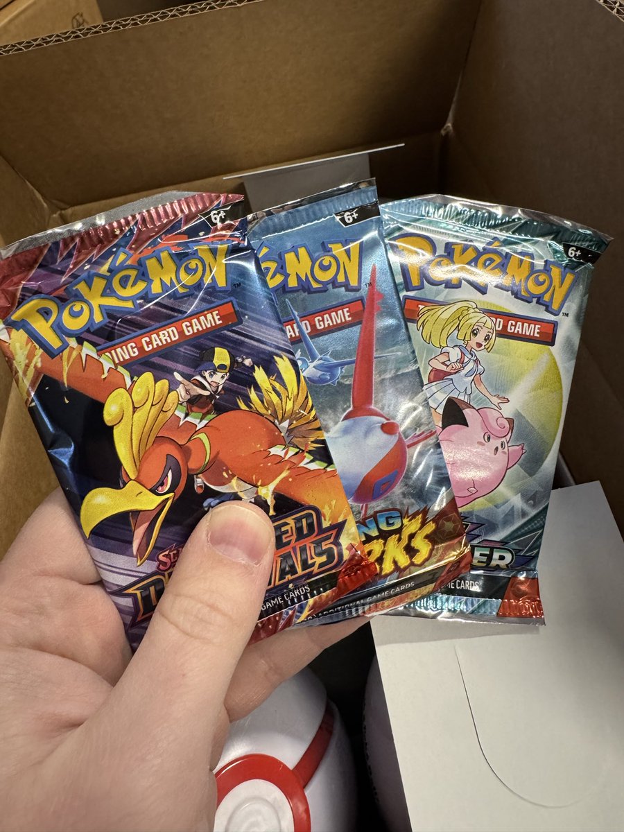 PokeHEX5555's tweet image. New Pokeball Tins. Pack selection is CRAZY GOOD