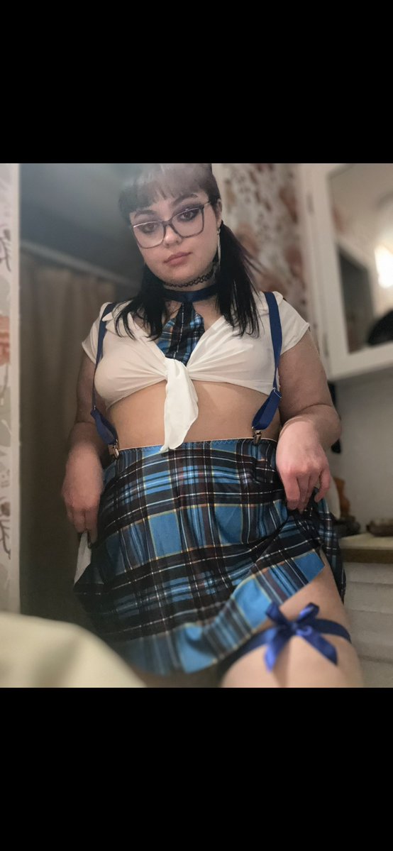 Book with me before Christmas and get a special treat 😈