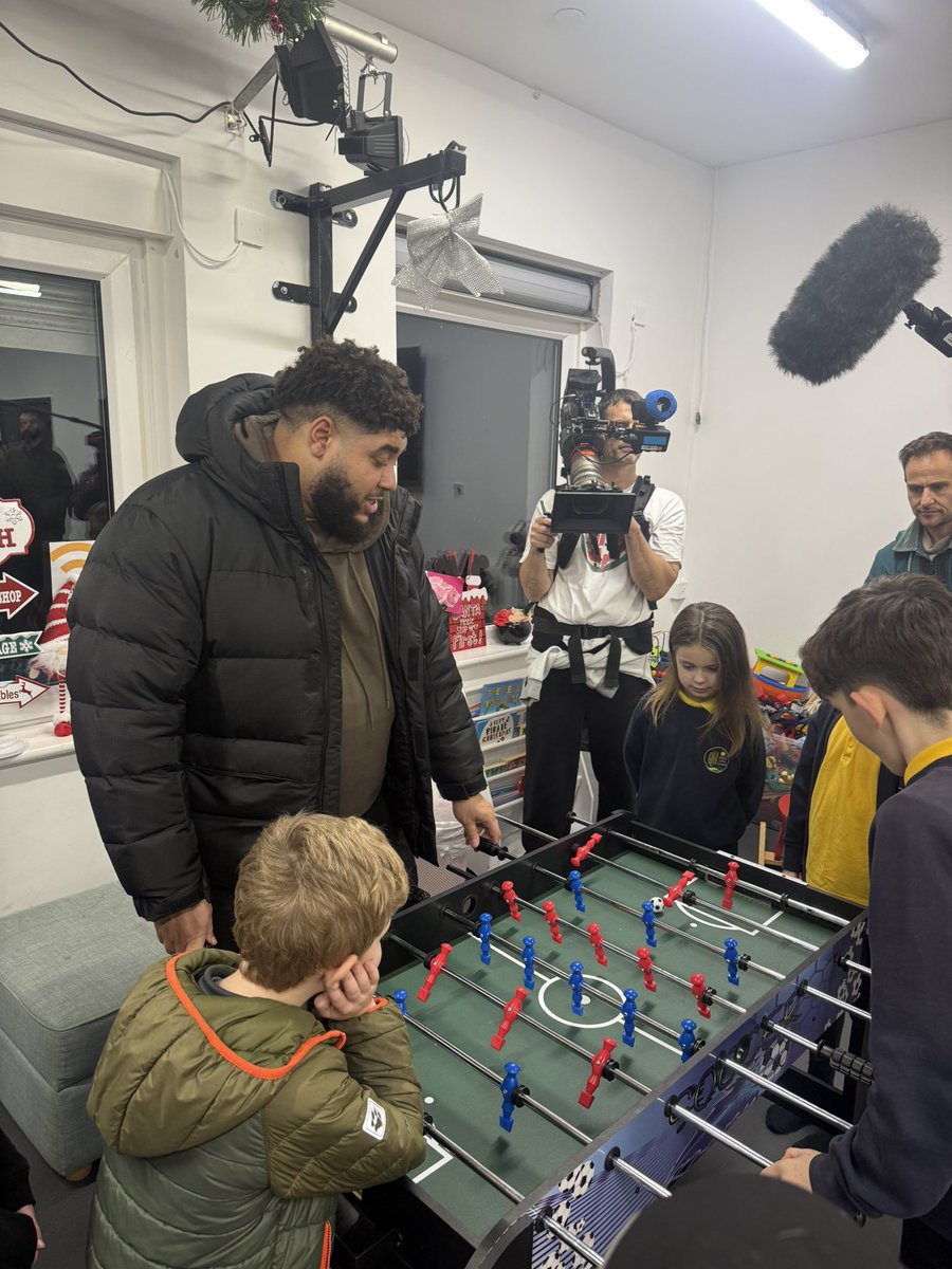 MarshCommunity's tweet photo. Big Zu visit yesterday.... we had some very happy young people. https://t.co/5SS3XfhnAL