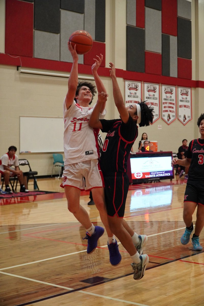 Men's Basketball is back in action tonight at The Halo! 🏀💥

📆 Wednesday, December 3rd
🕕 6:00 PM
🆚 IDEA Montopolis
🏫 SJD Gym "The Halo"

#HalosUp #SaintStrong #SaintsBasketball #SaintsAthletics
