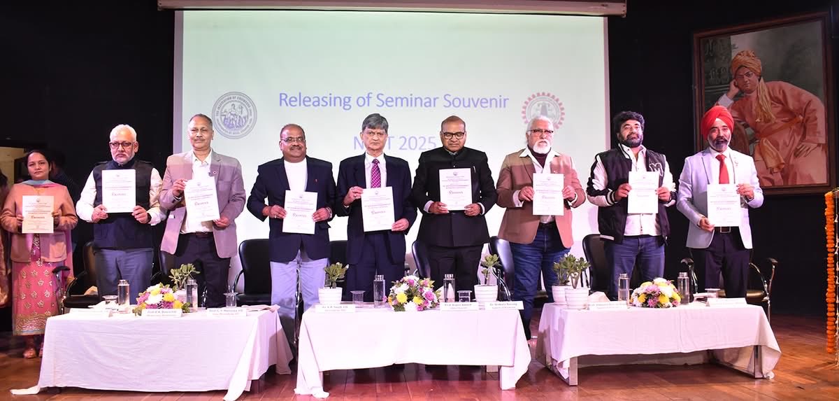narnix's tweet photo. It was truly an honor as well as a humbling experience to be the Guest of Honor in a National Conference organized by my own Two Alma Maters - J.C. Bose University of Science and Technology, YMCA, Faridabad and @Institute of Engineers India… and also give a Keynote Talk… https://t.co/Rr01Ycuc2s