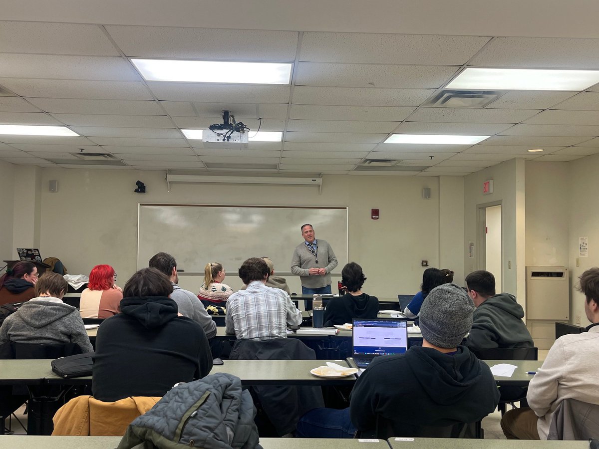 Thank you to Adam Motter from <a href="/AkronPublic/">Akron Public Schools</a> talking to our secondary social studies students about high leverage instructional practices. #akron #aps