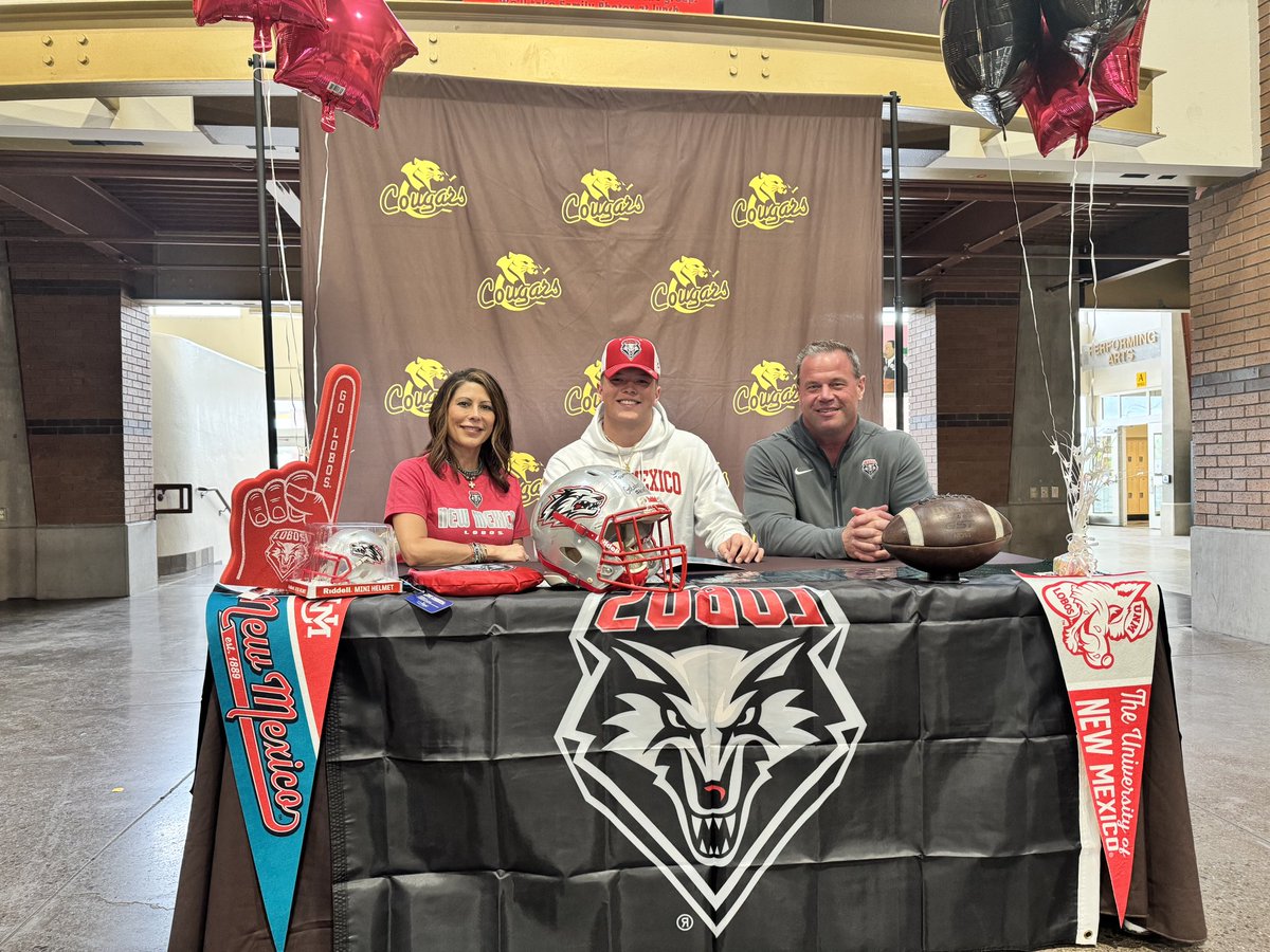 CibolaCougars's tweet image. Congrats to Hayes Baum. He signed today to play football at UNM. @The__Baum @JamesDYodice @UNMLoboFB