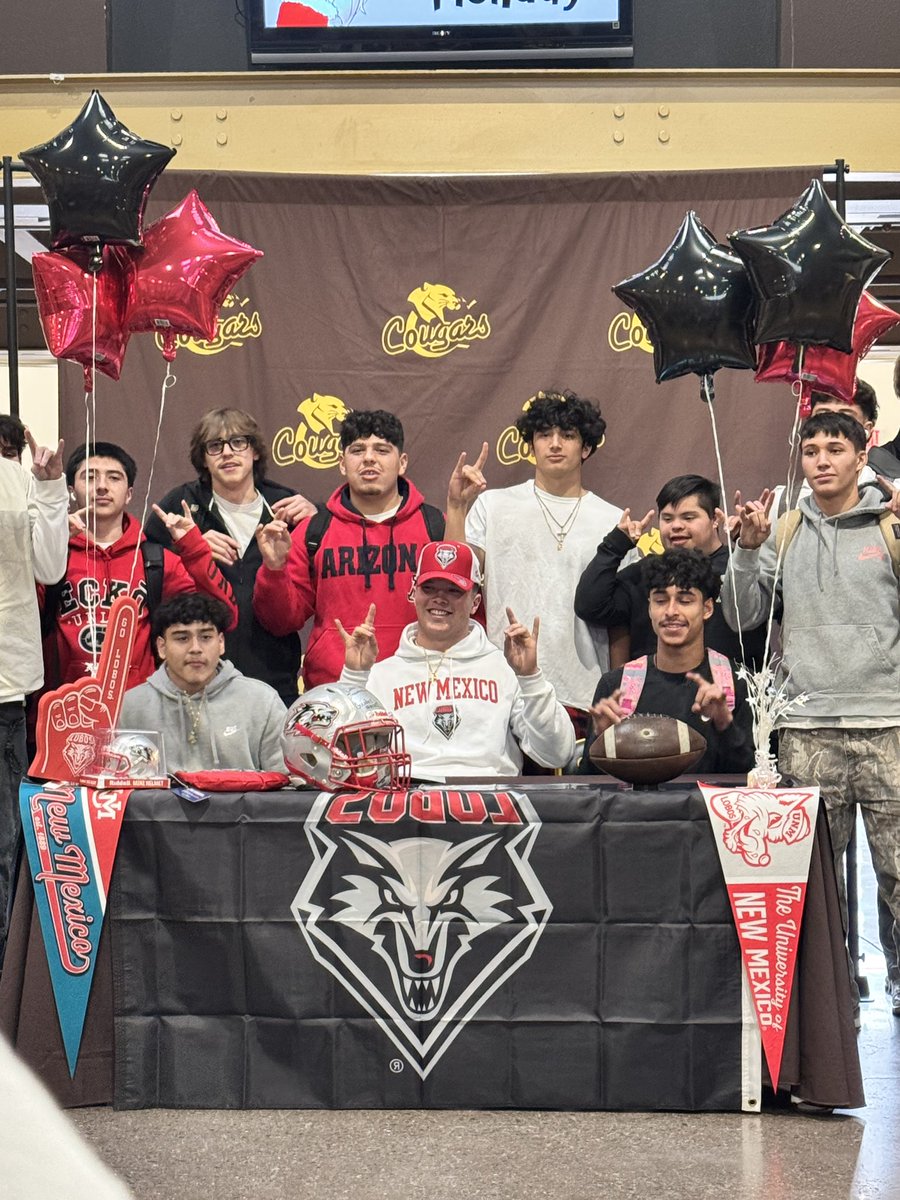 CibolaCougars's tweet image. Congrats to Hayes Baum. He signed today to play football at UNM. @The__Baum @JamesDYodice @UNMLoboFB