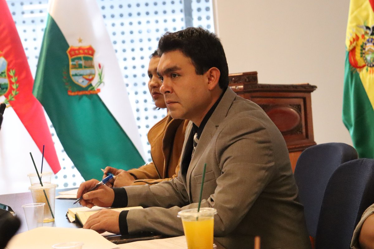 𝟏° 𝐒𝐞𝐬𝐢𝐨́𝐧 𝐎𝐫𝐝𝐢𝐧𝐚𝐫𝐢𝐚 𝐝𝐞 𝐥𝐚 𝐂𝐨𝐦𝐢𝐬𝐢𝐨́𝐧 𝐌𝐢𝐱𝐭𝐚 𝐝𝐞 𝐂𝐨𝐧𝐬𝐭𝐢𝐭𝐮𝐜𝐢𝐨́𝐧, 𝐃𝐞𝐫𝐞𝐜𝐡𝐨𝐬 𝐇𝐮𝐦𝐚𝐧𝐨𝐬, 𝐋𝐞𝐠𝐢𝐬𝐥𝐚𝐜𝐢𝐨́𝐧 𝐲 𝐒𝐢𝐬𝐭𝐞𝐦𝐚 𝐄𝐥𝐞𝐜𝐭𝐨𝐫𝐚𝐥, 𝐩𝐫𝐞𝐬𝐢𝐝𝐢𝐝𝐚 𝐩𝐨𝐫 𝐞𝐥 𝐒𝐞𝐧𝐚𝐝𝐨𝐫 𝐃𝐚𝐧𝐢𝐞𝐥 𝐎𝐫𝐭𝐢𝐳 𝐕.