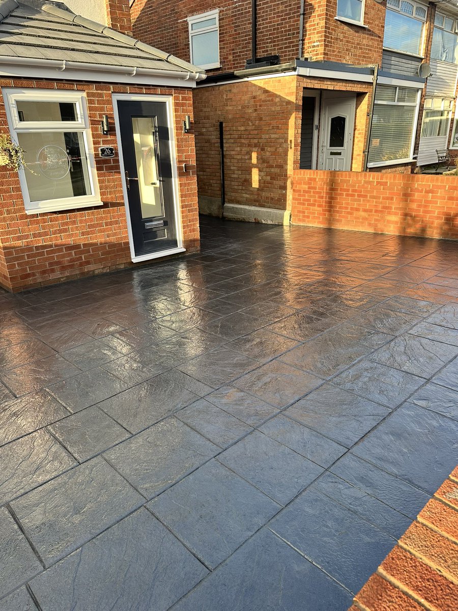 Another quality job finished today, steel grey walkway slate