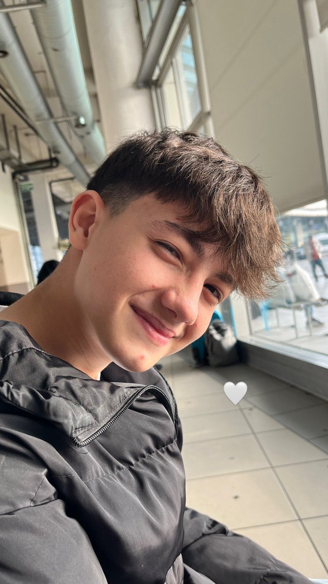 Alperenin davası 21 Ocağa ertelendi.
Bir can gitti ama süreç hâlâ tamamlanamıyor!
Katil hak ettiği en ağır cezayı alana kadar susmayacağız daha fazla beklemek İSTEMİYORUZ!
 #AlperenEmsalOlsun #AlpereninDavasıHepimizindir 
#Adaletİstiyoruz