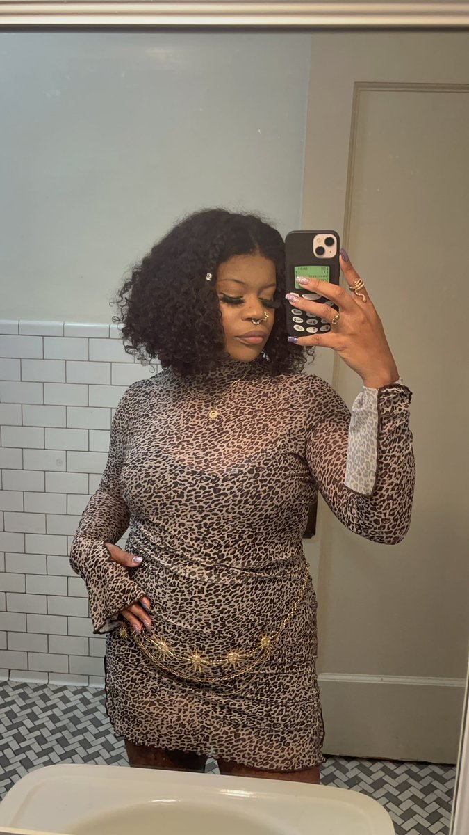 trippykels's tweet image. obsessed with myself 🐆❤️‍🔥

#dress #leopard #leopardprint #cutie #curls #fashion #outfit