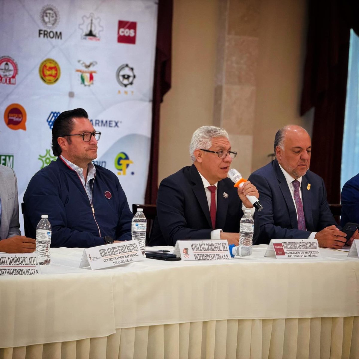 Raúl Domínguez Rex tweet media