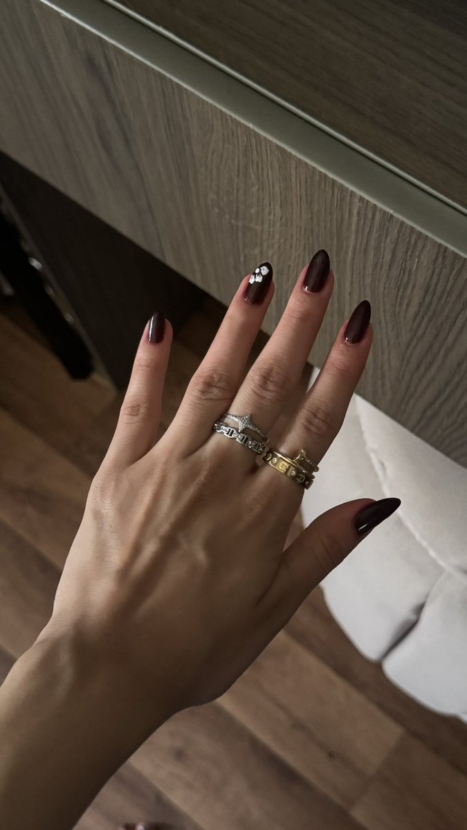 عندي من زمان نورمل 🫡