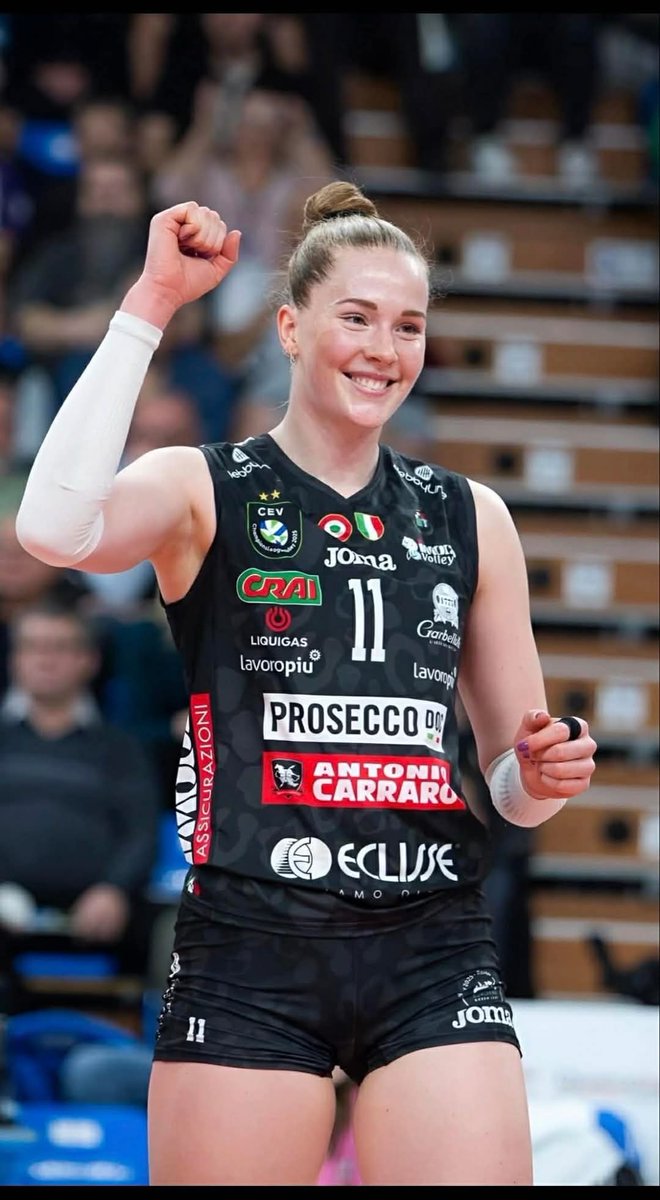 ÖZEL🔥
İsveçli pasör çaprazı Isabelle Haak Galatasaray Daikin kadrosunda. 🟡🔴

Sarı kırmızılı ekip İtalyanın Seria A1 ekiplerinden Imoco Volley Coneglian’dan 26 yaşındaki voleybolcuyu transfer etti.

<a href="/GalatasaraySK/">Galatasaray SK</a> <a href="/GSVoleybol1905/">Galatasaray Voleybol</a> #GSvSAM