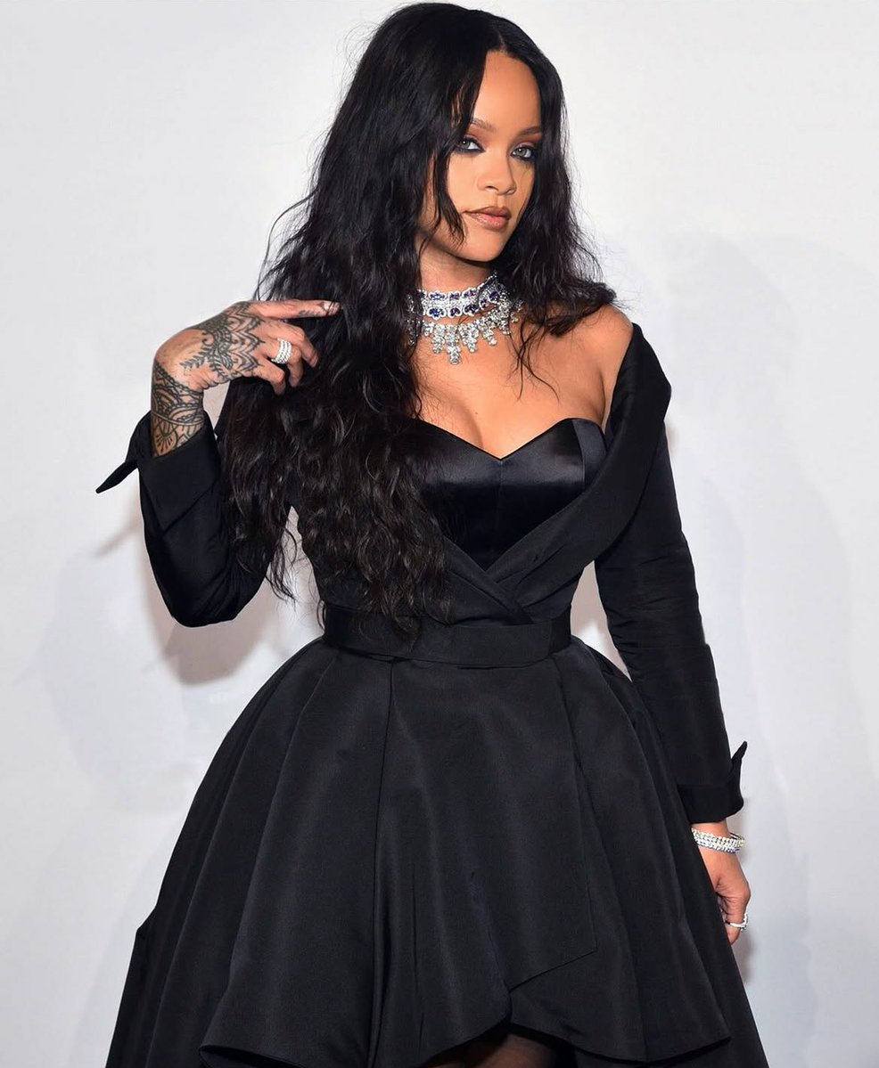 hqfenty's tweet image. she’s so fine. ✨🖤