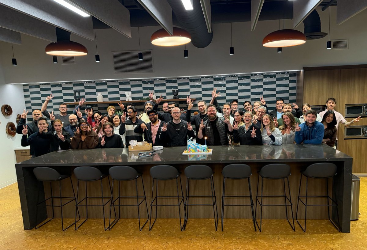 tensorwave's tweet image. 🎉 TensorWave turns 2! 🎉

Two years ago, we set out to prove that an AMD-only cloud could power serious AI at scale.

Today, we’re supporting some of the most demanding AI teams with high-performance GPU clusters, open ecosystems, and a focus on real-world results... not hype.…