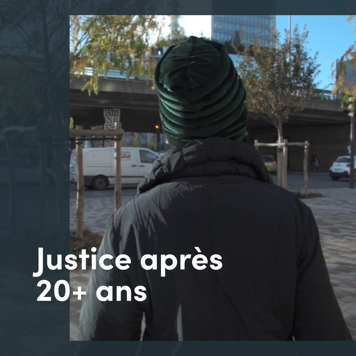 Elle a indiqué avoir été battue et menacée avant d’être violée par un Effaceur alors qu’elle se trouvait dans son champ, près d’Epulu, en 2002. Ces faits se sont déroulés en présence notamment de ses trois enfants, l’un âgé de 5 ans, les deux autres jumeaux de 2 ans, ainsi que