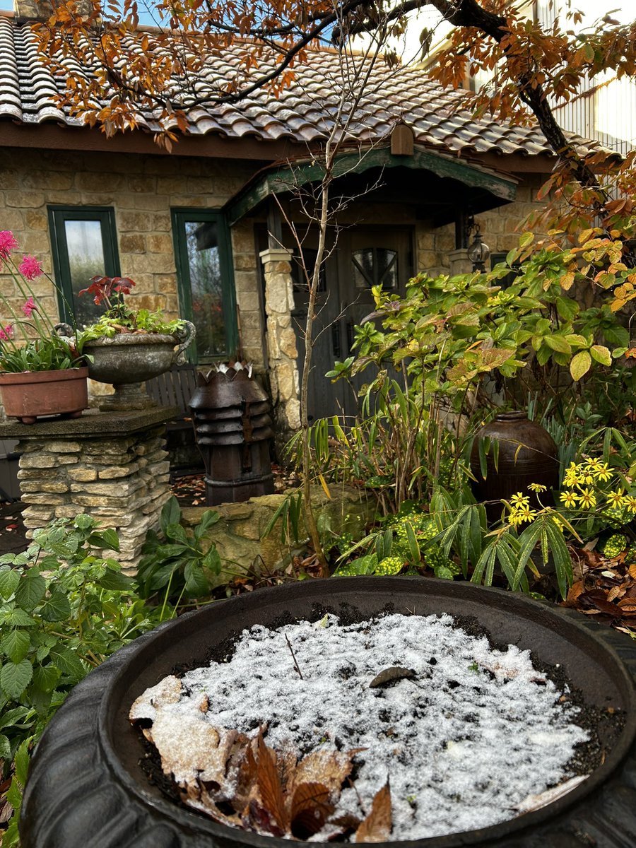 kuuwork's tweet image. 瀬戸市でも、初雪です。