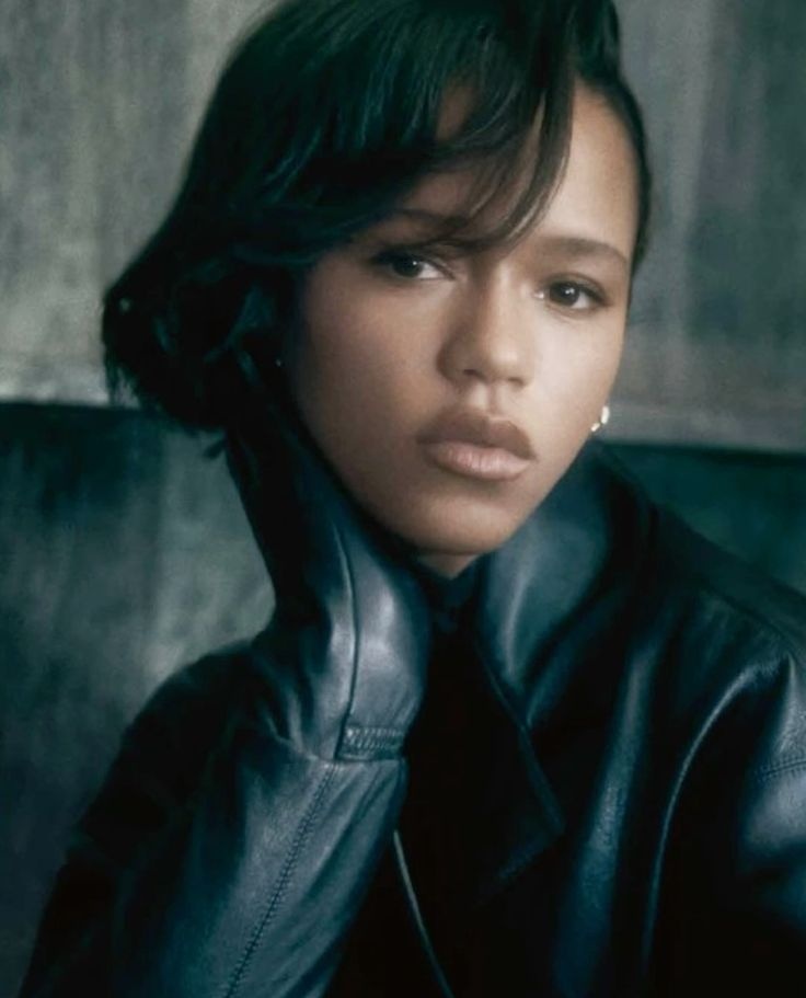 ً (@russelllooks) on Twitter photo 