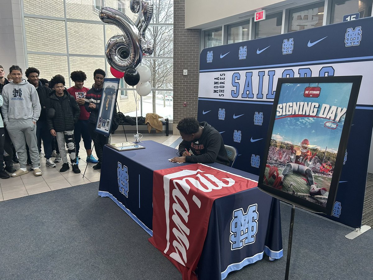 vipconsultmi's tweet photo. VIP Consultants wants to congratulate Mona Shores senior RB Tomarion Steward for his making it official today with Miami-Ohio. He is signed! VIP Consultants partner Mark Konecny attended the signing ceremony. 

Congrats, Ike! @SFG_IKE @MiamiOHFootball @MSSailorFball https://t.co/ymFFe1sd4A
