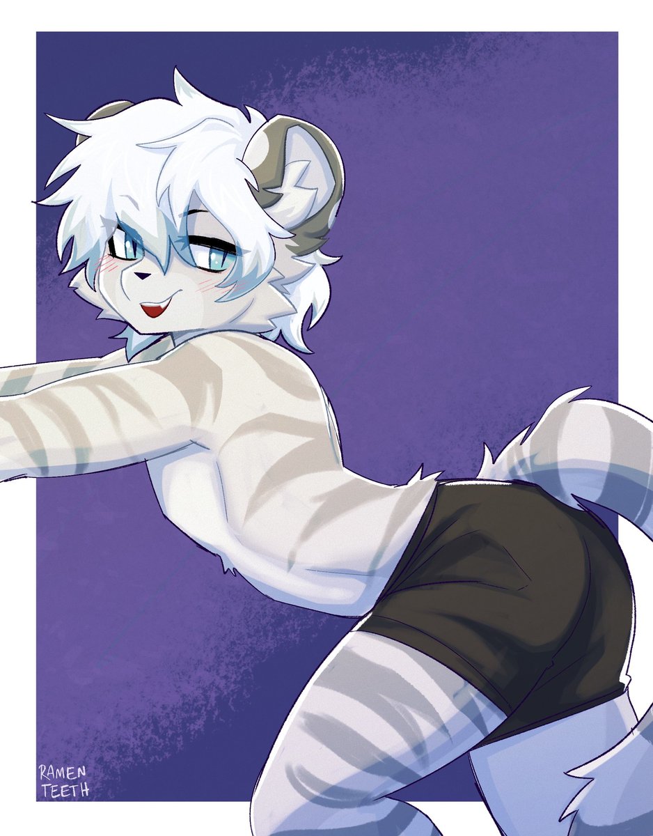 hireacatboy's tweet image. whatchu looking at? :3
🎨: @ramenteeth