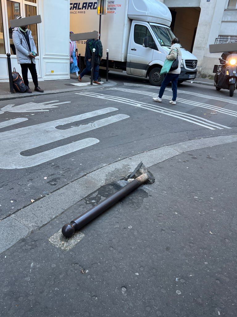 River1Paradis's tweet image. Giration, niveau #Experts

Heureusement que les rues de Paradis et Martel ont récemment été réaménagées par @Pauline_Joubert et @ACORDEBARD 

#Paris10 #OnContinue ⁉️