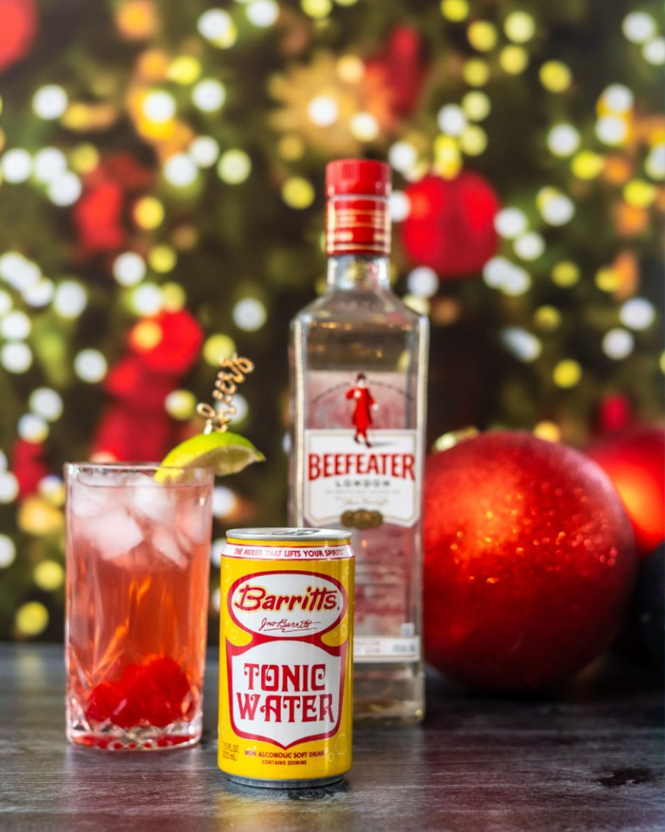 barrittsmixers's tweet photo. For when your holiday spirit needs… a little more “spirits.”
Cherry Gin and Tonic for two: https://t.co/KILsuh9uaz.
#barritts #tonicwater #ginandtonic #cherrycocktail #ginlovers #holidaycocktails #christmascocktails #seasonalsips https://t.co/W2VjoB6y3w