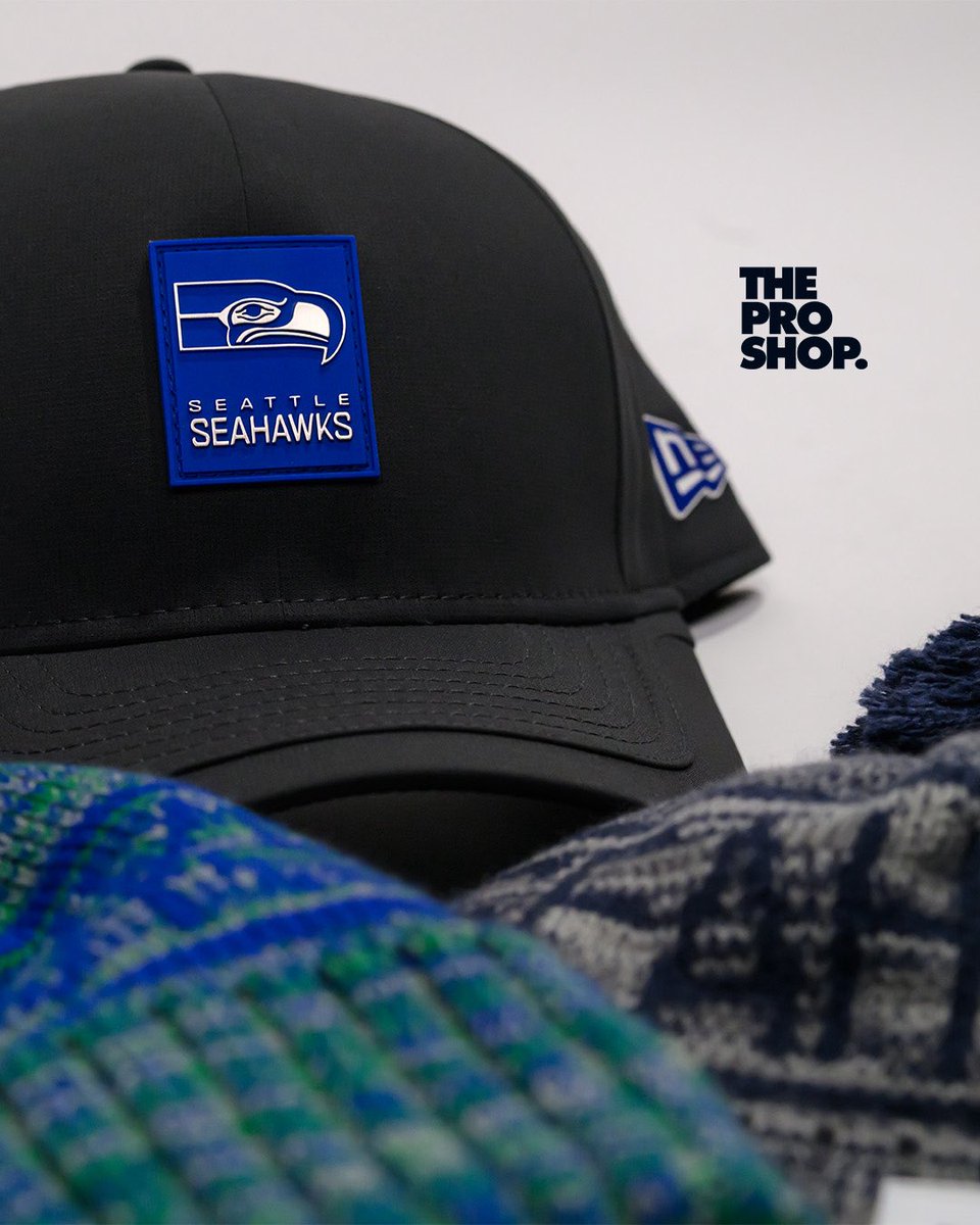 SeahawksProShop's tweet image. Layer up and level up.

Cold weather gear, available in-store and online.