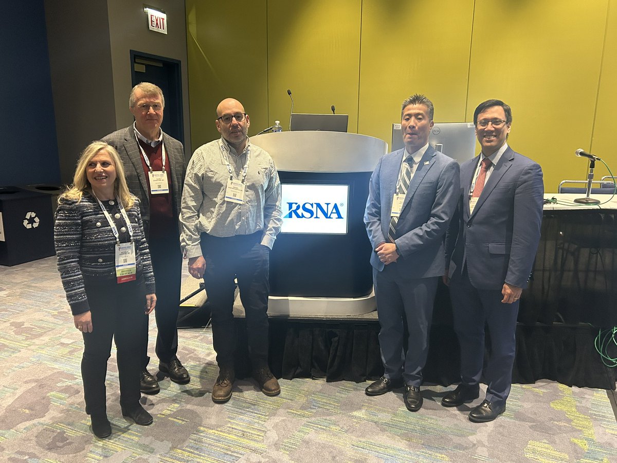 PercyLeeMD's tweet photo. A great discussion at #RSNA2025 with nuanced multidisciplinary management of thoracic malignancies with stakeholders in radiology, medical, radiation, and surgical oncology. 

Thanks for allowing me to chair this esteemed panel that felt like a real tumor board. @RSNA #Chicago https://t.co/nqWD8s3SaP
