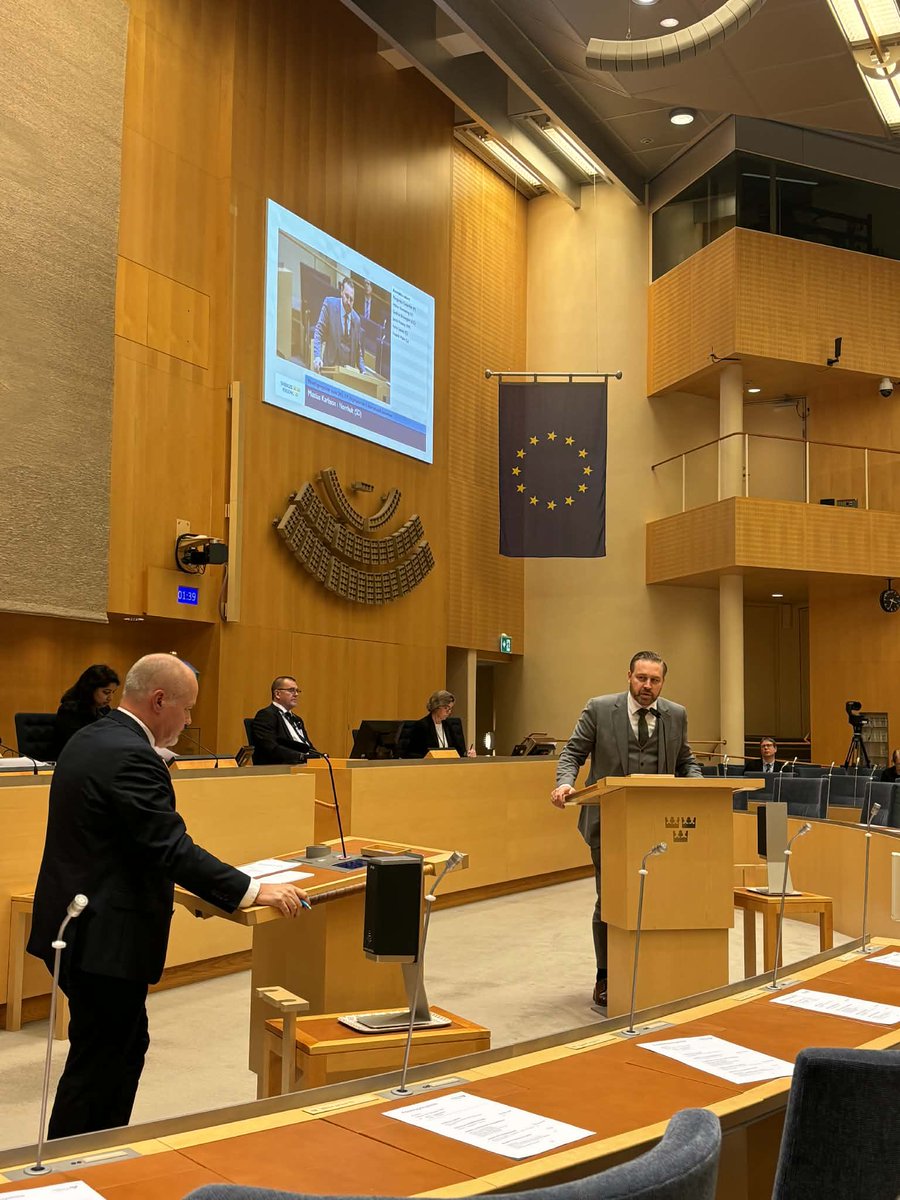 sdkarlsson's tweet image. Budgetdebatt om säkerhetspolitik i kammaren tidigare ikväll. Hettade stundtals till lite i replikskiftena mellan mig och Morgan Johansson (S) Jag påtalade bland annat det märkliga i att det enda biståndsprojekt som Morgan Johansson (S) någonsin varit kritisk till är ett projekt…