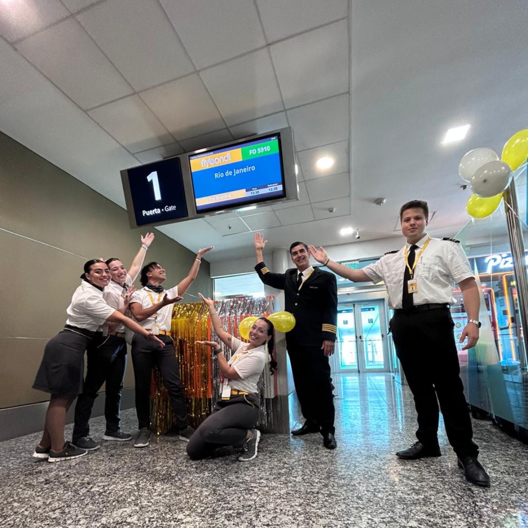 flybondi tweet media