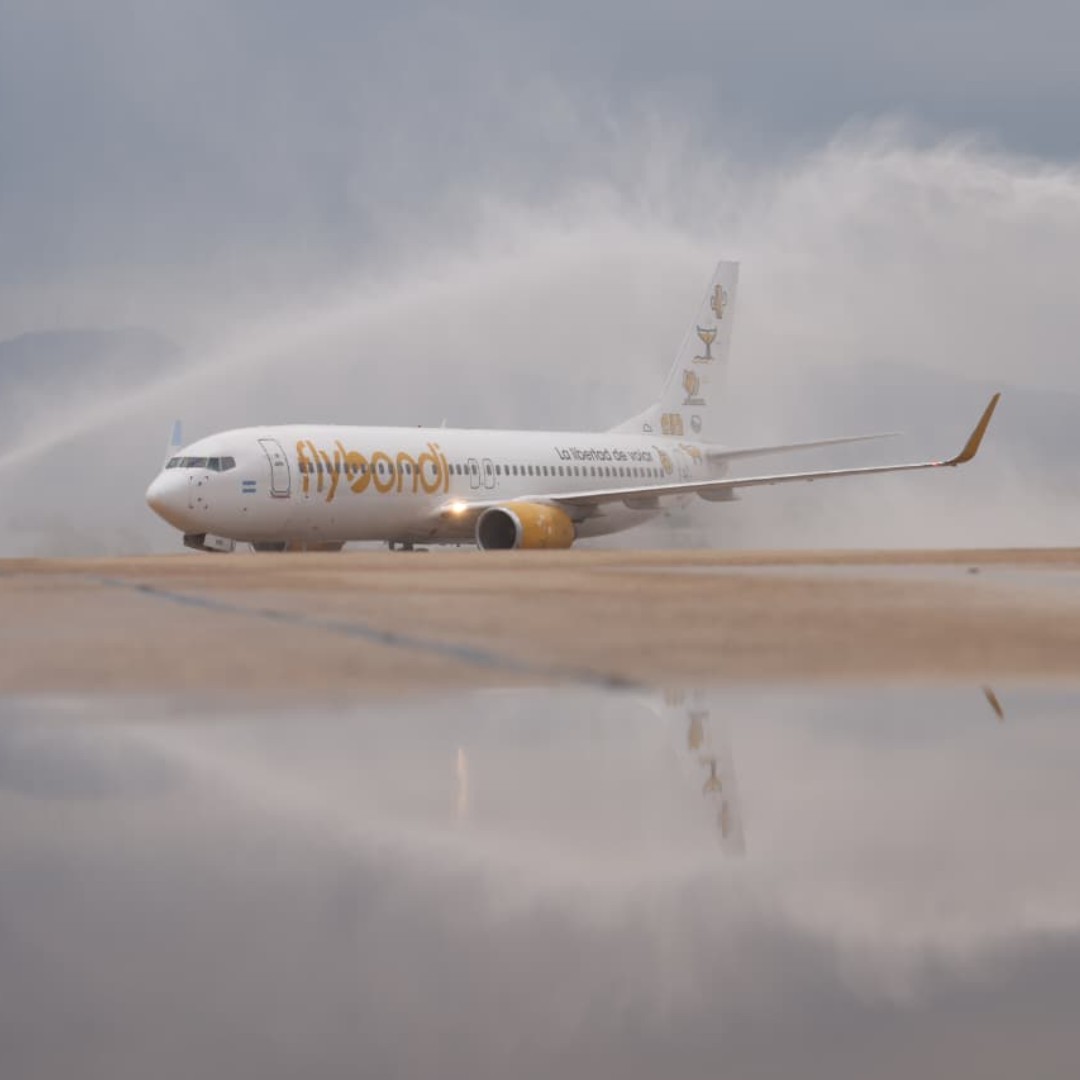 flybondi tweet media