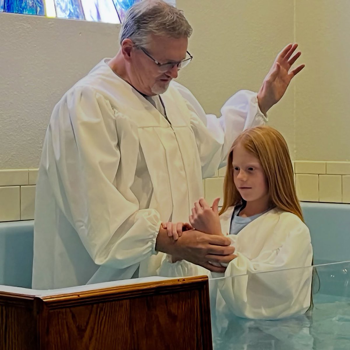 TexasBaptists's tweet photo. We're celebrating new life! Help us congratulate these new believers in this next step of faith through baptism.
--
#GreatCommandment #GreatCommission #MoreTogether #TexasBaptists https://t.co/iL1FLJseJl