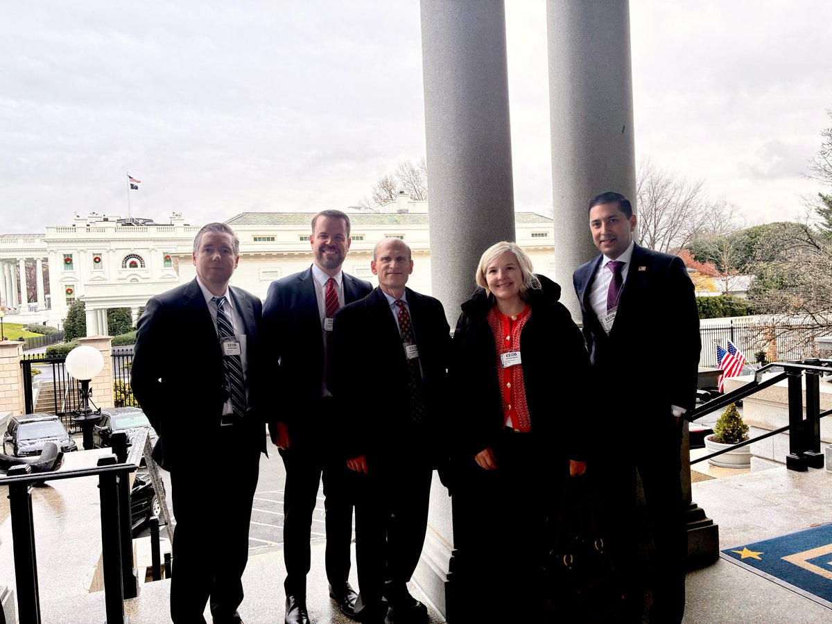 CLC members met with senior White House policy staff yesterday to discuss solutions to the nation's workforce shortage. <a href="/FMI_ORG/">FMI</a>, <a href="/_CCAmerica/">Cleaning Coalition of America</a>, <a href="/AGCofA/">AGC of America</a>, <a href="/AAHOA/">AAHOA</a>, <a href="/NRCAnews/">NRCA</a>