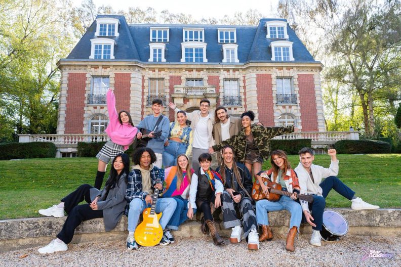 ⭐️ Les candidats de la promo 2023 les plus streamés sur Spotify en novembre :

Helena - 16M
Pierre Garnier - 11,9M
Julien Lieb - 4,3M
Lenie - 2,4M
Victorien - 958k
Candice - 472k
Axel Marbeuf - 298k
Djebril - 241k
Margot - 87k
Marie‐Maud - 21k
CCK - 20k
Louis - 13k
Lola - 6k