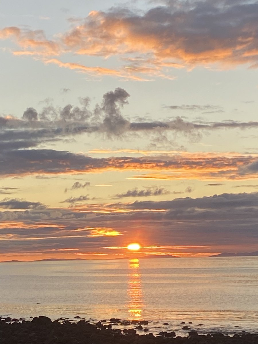 AndyBrannan13's tweet image. Looking West towards Harris and Lewis across the Minch. I go here twice a year and never tire of the same view. The light is always different. Port Henderson near Gairloch🏴󠁧󠁢󠁳󠁣󠁴󠁿🏴󠁧󠁢󠁳󠁣󠁴󠁿