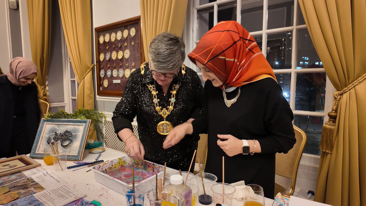 MACFESTUK's tweet photo. Grateful to our remarkable guests for joining us and embracing the artistic spirit at the @MACFESTUK Arts Award Ceremony at #ManchesterHall! A celebration of talent and culture. @lucymitv
@QaisraShahraz @SalfordUni @DianeHawkins_LL @CGROManchester @RochdaleMayor @boltoncouncil https://t.co/xFXNREZ0oY