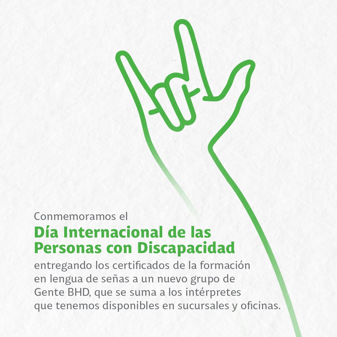 BancoBHD's tweet photo. Formamos a más #GenteBHD en lengua de señas, avanzando hacia una atención más accesible e inclusiva. 🤟💚
 #BancoBHD https://t.co/jn9iepLlRI
