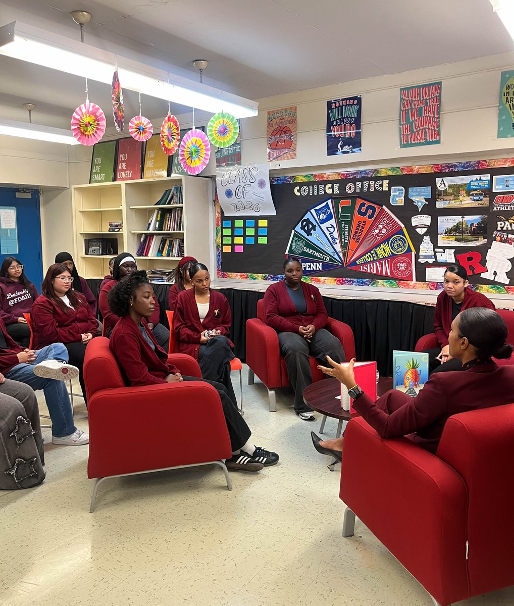 NYPD1stDep's tweet image. Today, we visited Frederick Douglass Academy with our NYPD School Safety partners for a student forum on leadership, decision-making, and public safety.

We remain committed to being present, listening to students, and strengthening trust through ongoing, meaningful engagement.