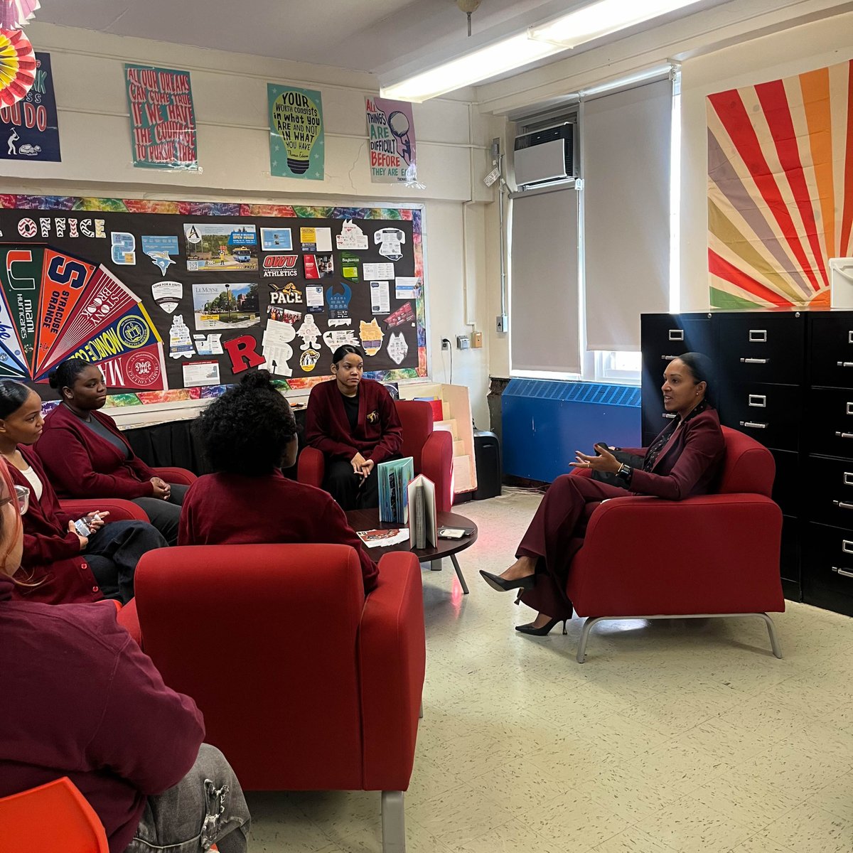 NYPD1stDep's tweet image. Today, we visited Frederick Douglass Academy with our NYPD School Safety partners for a student forum on leadership, decision-making, and public safety.

We remain committed to being present, listening to students, and strengthening trust through ongoing, meaningful engagement.