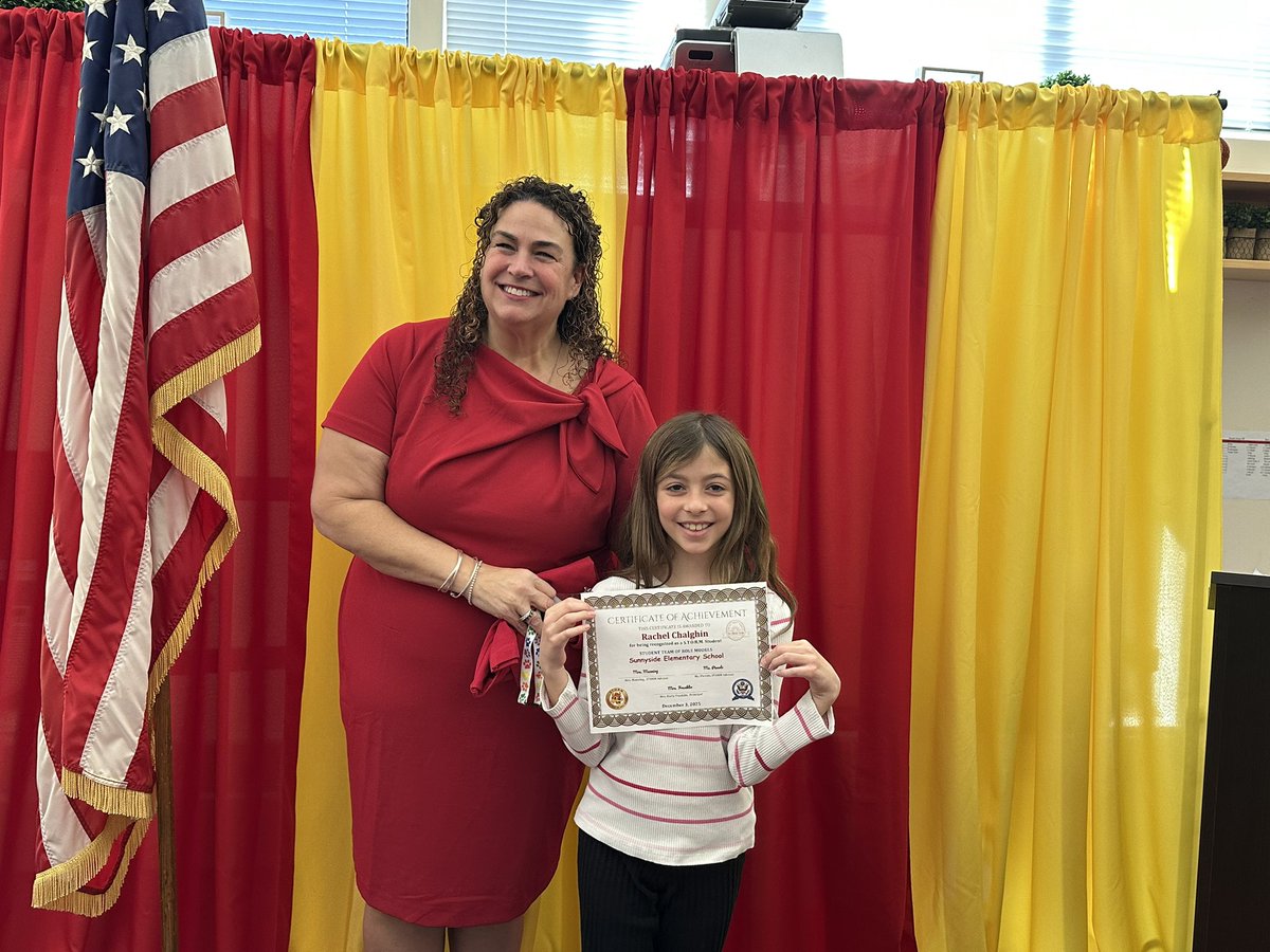 darla_lussier's tweet photo. The Student Team of Role Models, STORM, induction ceremony took place today! So proud of these students 🐯❤️ https://t.co/9INWJ9KhEs