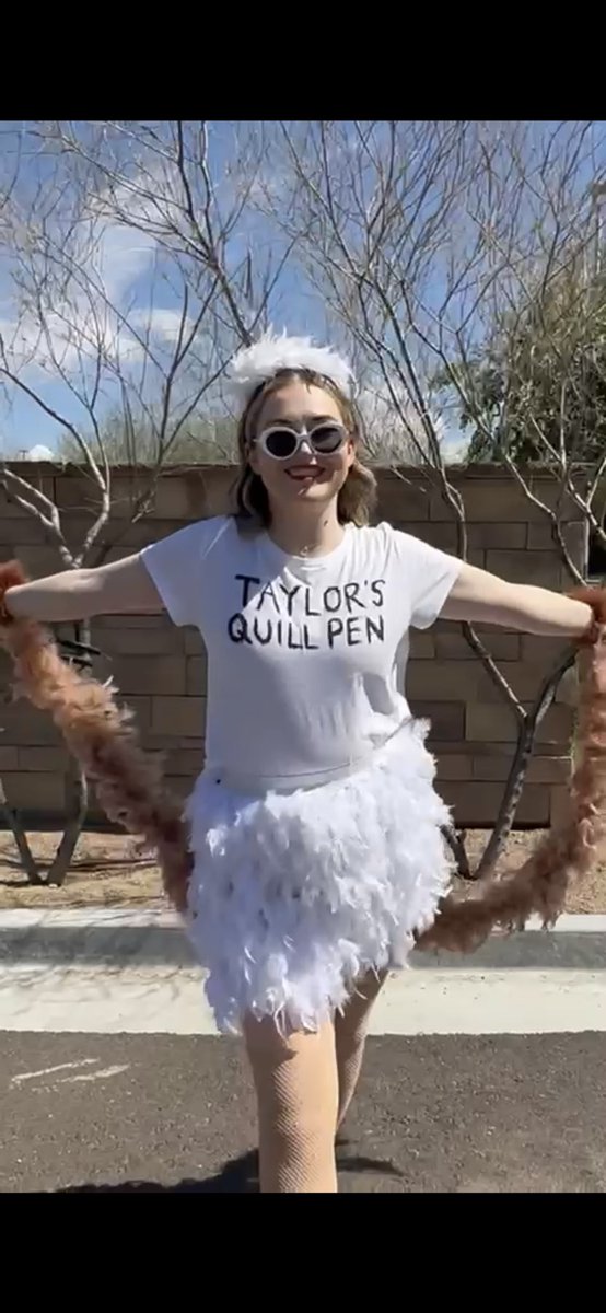 folklaura_'s tweet photo. hi @taylornation13 i’m a huge swiftie and i’ve never been invited to or picked for any premiere, event, etc.! would love to attend the premiere of  “Taylor Swift | The Eras Tour | The Final Show" on @DisneyPlus!!! @taylorswift13 https://t.co/QsK9uTIWF4