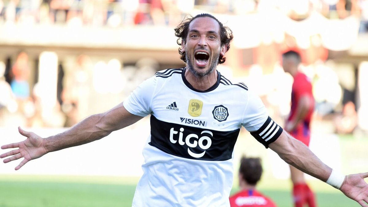 Mathicalabrese's tweet image. Consulta para los amigos Olimpistas.

¿Bancarían la vuelta de Roque Santa Cruz a Olimpia?