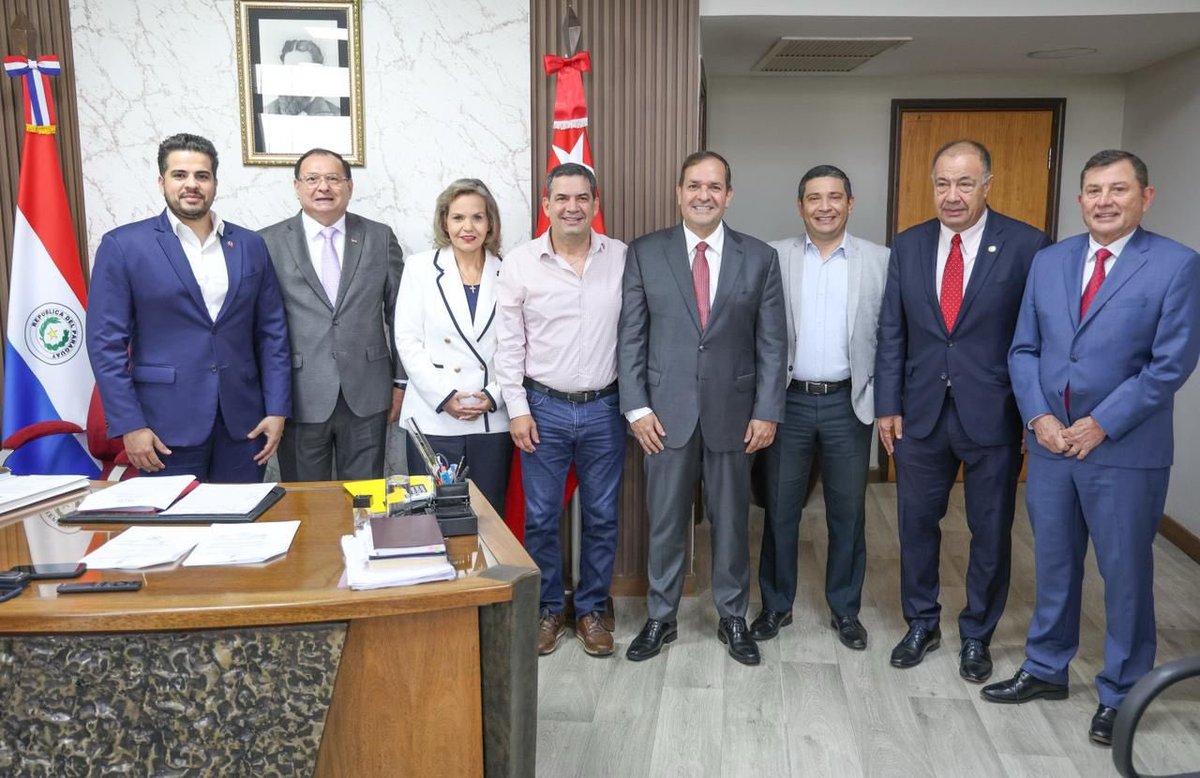 Hugo Velázquez tweet media