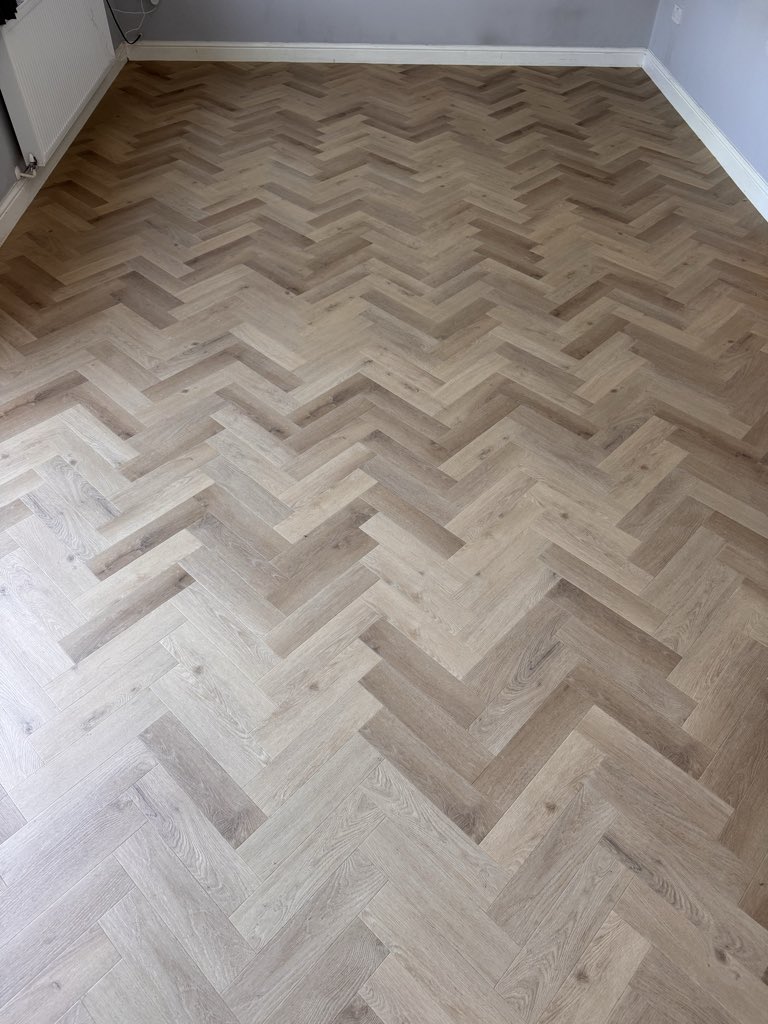 Best Lay Flooring tweet media
