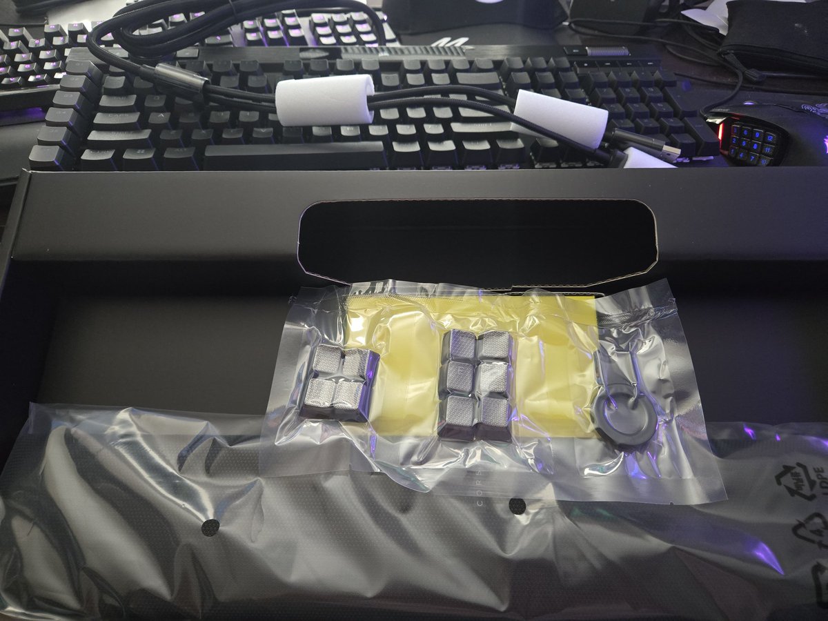 Mz. Mo Logan aka Mz. Foxy 💋 🏹 tweet media