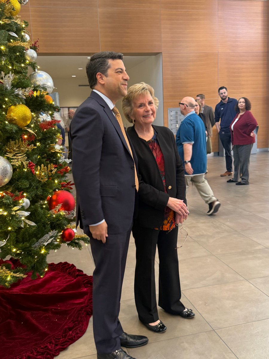 Wishing all <a href="/maricopacounty/">Maricopa County</a> employees a Merry Christmas, Happy Holiday and a peaceful New Year.